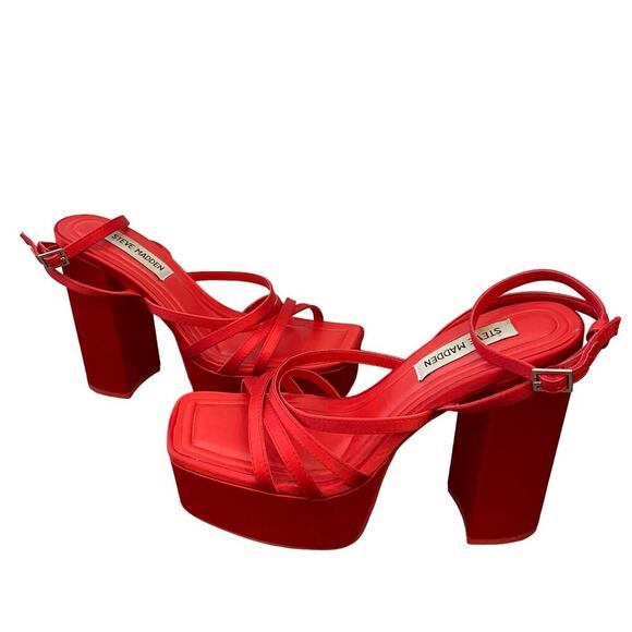 Steve Madden Gutsy Platform Pump Red Satin Block Heel Sandals Y2K Style Size 7 - Picture 3 of 9